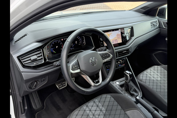 Volkswagen Taigo 1.0TSI 110pk DSG R-Line | Pano dak