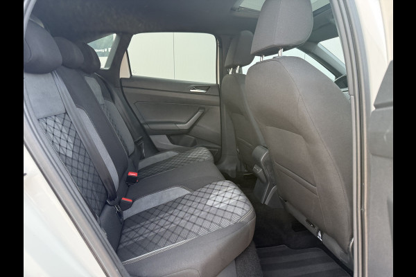Volkswagen Taigo 1.0TSI 110pk DSG R-Line | Pano dak