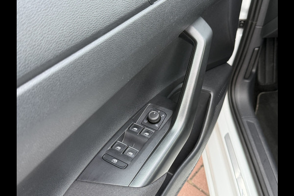 Volkswagen Taigo 1.0TSI 110pk DSG R-Line | Pano dak
