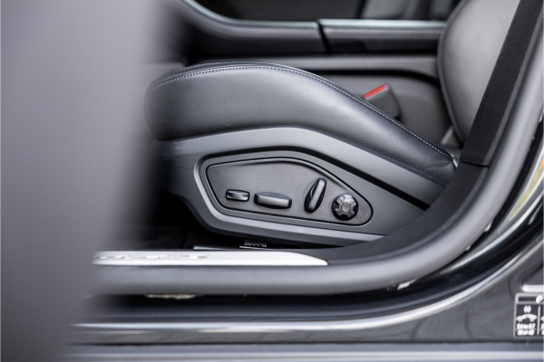 Porsche Taycan Cross Turismo 4S 93 kWh - Sport Chrono + | Panorama | Bose | Stoelkoeling | Passenger Display