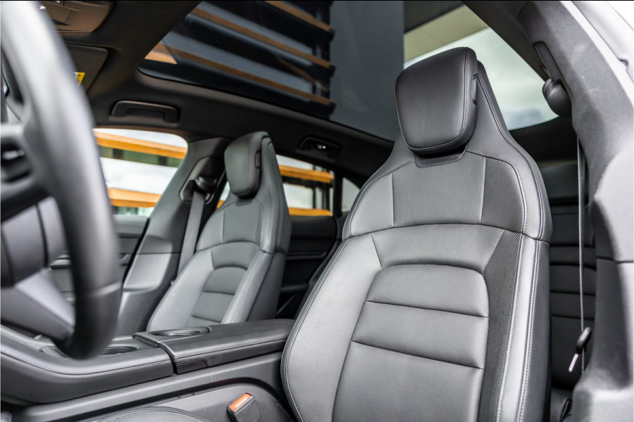 Porsche Taycan Cross Turismo 4S 93 kWh - Sport Chrono + | Panorama | Bose | Stoelkoeling | Passenger Display
