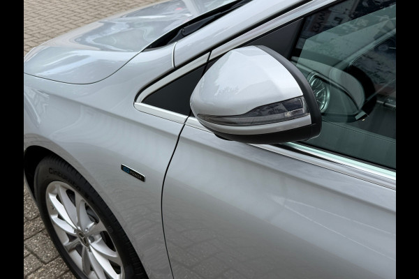 Mercedes-Benz B-Klasse 250 e 218 Pk | Navigatie | Cruise |Clima | Camera | Zwarte hemelbekleding | Sfeerverlichting | 17".