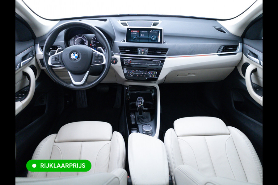 BMW X1 sDrive20i High Exec. X-Line | Afn. trekhaak | Panoramadak | Elec. verst stoel met geheugen | Camera | Elec. achterklep | Navigatie, Stoelverwarming, Headup, Climate control