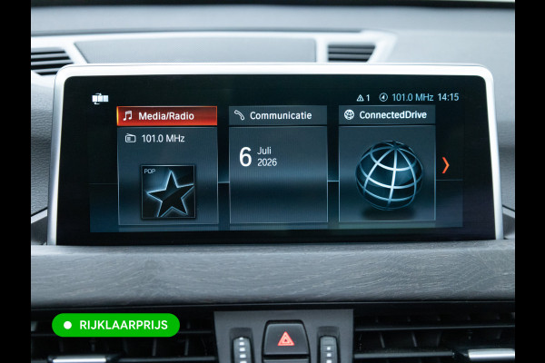 BMW X1 sDrive20i High Exec. X-Line | Afn. trekhaak | Panoramadak | Elec. verst stoel met geheugen | Camera | Elec. achterklep | Navigatie, Stoelverwarming, Headup, Climate control