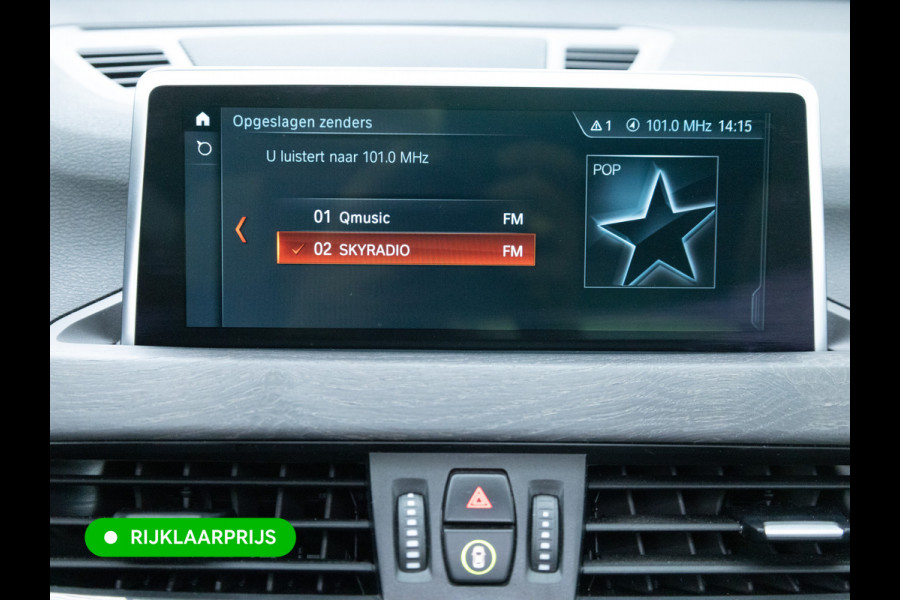 BMW X1 sDrive20i High Exec. X-Line | Afn. trekhaak | Panoramadak | Elec. verst stoel met geheugen | Camera | Elec. achterklep | Navigatie, Stoelverwarming, Headup, Climate control