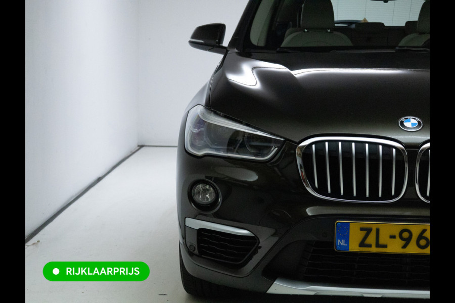 BMW X1 sDrive20i High Exec. X-Line | Afn. trekhaak | Panoramadak | Elec. verst stoel met geheugen | Camera | Elec. achterklep | Navigatie, Stoelverwarming, Headup, Climate control
