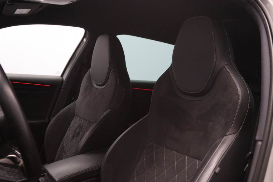 Škoda Superb Combi 1.4 TSI iV 218 PK Sportline Business PHEV, Kuipstoelen, Trekhaak, Memory, 4 x Stoelverwarming