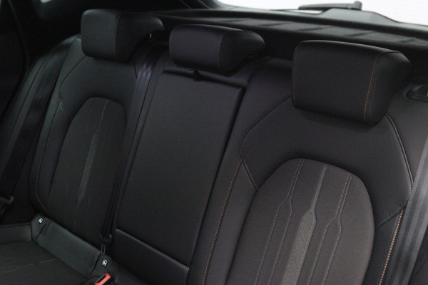 CUPRA Formentor 1.4 e-Hybrid 204 PK Adrenaline PHEV, Winterpakket, Adap. Cruise Control, Carplay, Camera
