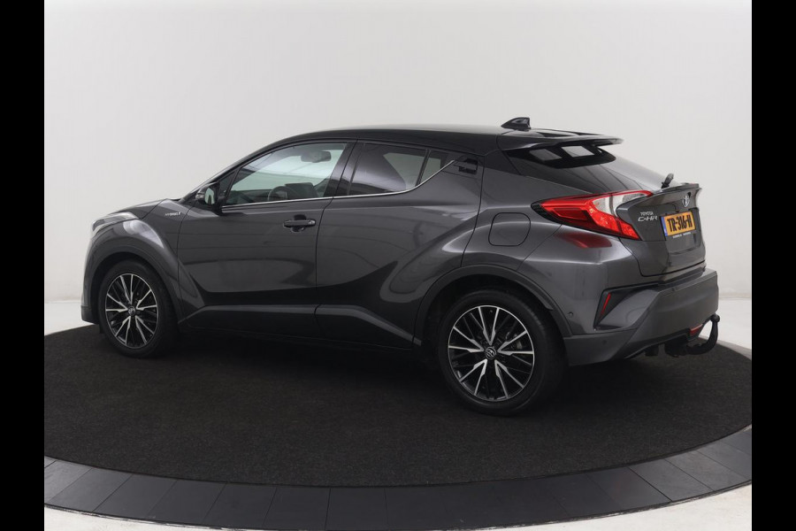 Toyota C-HR 1.8 Hybrid Dynamic | Trekhaak | JBL sound | Adaptive cruise control | Climate control | Navigatie | Camera | Bluetooth | Stoelverwarming | Side assist | Park assist