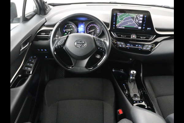 Toyota C-HR 1.8 Hybrid Dynamic | Trekhaak | JBL sound | Adaptive cruise control | Climate control | Navigatie | Camera | Bluetooth | Stoelverwarming | Side assist | Park assist