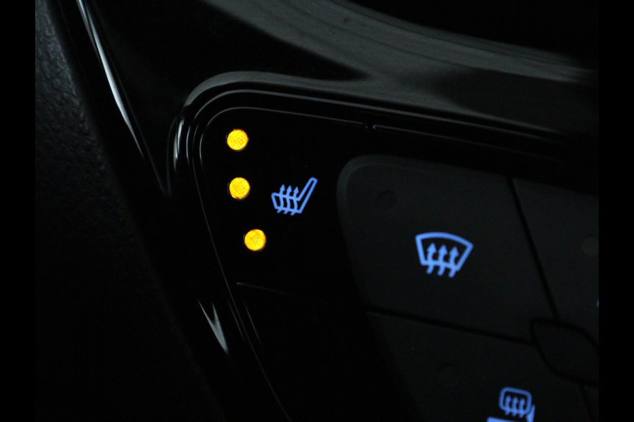 Toyota C-HR 1.8 Hybrid Dynamic | Trekhaak | JBL sound | Adaptive cruise control | Climate control | Navigatie | Camera | Bluetooth | Stoelverwarming | Side assist | Park assist