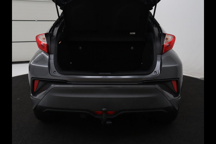Toyota C-HR 1.8 Hybrid Dynamic | Trekhaak | JBL sound | Adaptive cruise control | Climate control | Navigatie | Camera | Bluetooth | Stoelverwarming | Side assist | Park assist