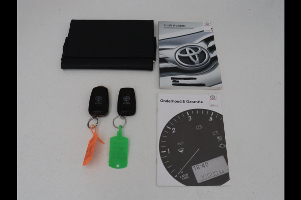 Toyota C-HR 1.8 Hybrid Dynamic | Trekhaak | JBL sound | Adaptive cruise control | Climate control | Navigatie | Camera | Bluetooth | Stoelverwarming | Side assist | Park assist
