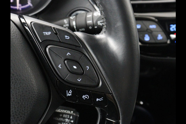 Toyota C-HR 1.8 Hybrid Dynamic | Trekhaak | JBL sound | Adaptive cruise control | Climate control | Navigatie | Camera | Bluetooth | Stoelverwarming | Side assist | Park assist