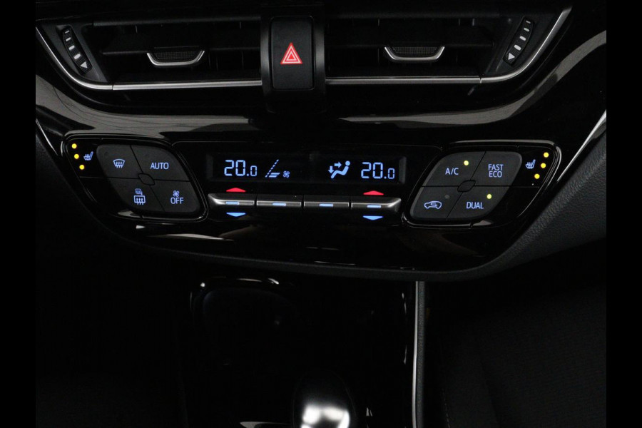 Toyota C-HR 1.8 Hybrid Dynamic | Trekhaak | JBL sound | Adaptive cruise control | Climate control | Navigatie | Camera | Bluetooth | Stoelverwarming | Side assist | Park assist