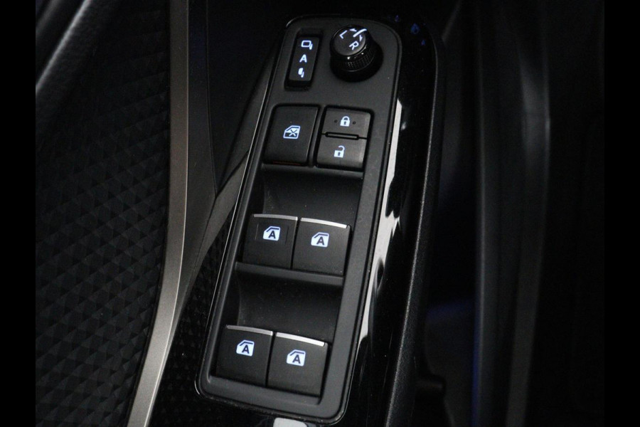Toyota C-HR 1.8 Hybrid Dynamic | Trekhaak | JBL sound | Adaptive cruise control | Climate control | Navigatie | Camera | Bluetooth | Stoelverwarming | Side assist | Park assist