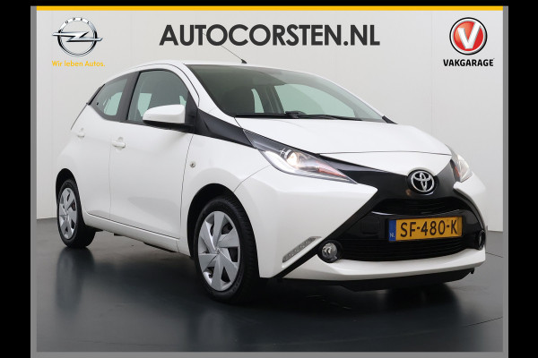 Toyota Aygo 1.0 VVT-i 70PK 5Drs Navi Camera Airco Cruise Control Bluetooth x-play Led Isofix Origineel Nederlandse Auto