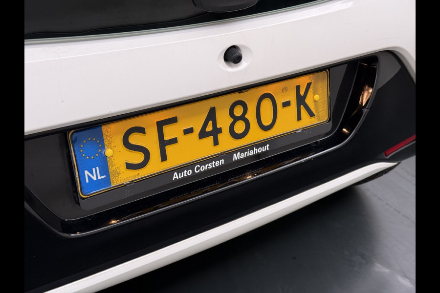 Toyota Aygo 1.0 VVT-i 70PK 5Drs Navi Camera Airco Cruise Control Bluetooth x-play Led Isofix Origineel Nederlandse Auto