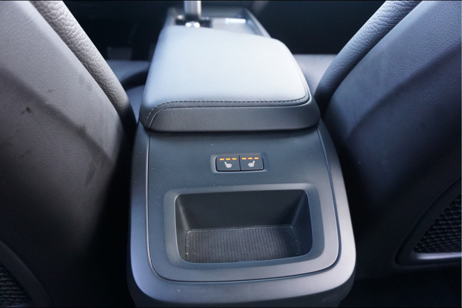 Volvo XC60 2.0 T6 Plug-in hybrid AWD Ultimate Dark Head-Up Long-Range 20"Velgen Schuifdak.