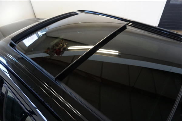 Volvo XC60 2.0 T6 Plug-in hybrid AWD Ultimate Dark Head-Up Long-Range 20"Velgen Schuifdak.