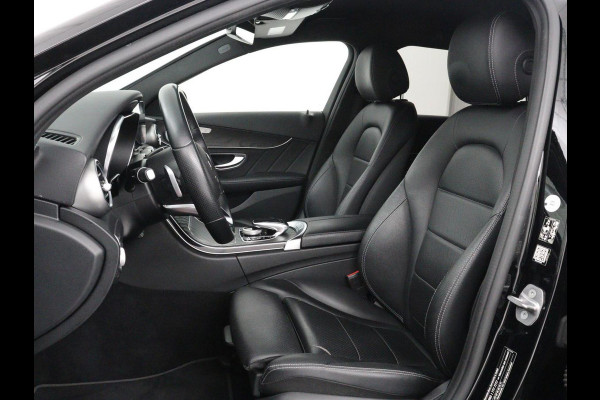 Mercedes-Benz C-Klasse Estate 300 de Business Solution Luxury Limited | SOH 79,7% | Matrix LED | Trekhaak | Adaptive cruise | Navigatie | Bluetooth | Carplay | Stoelverwarming | Camera | Burmerster Sound | Sfeerverlichting