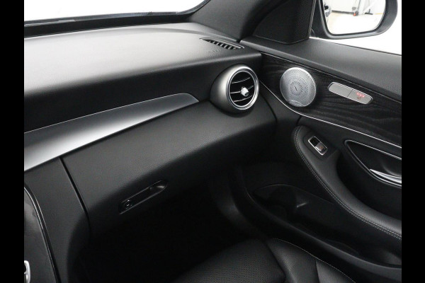 Mercedes-Benz C-Klasse Estate 300 de Business Solution Luxury Limited | SOH 79,7% | Matrix LED | Trekhaak | Adaptive cruise | Navigatie | Bluetooth | Carplay | Stoelverwarming | Camera | Burmerster Sound | Sfeerverlichting