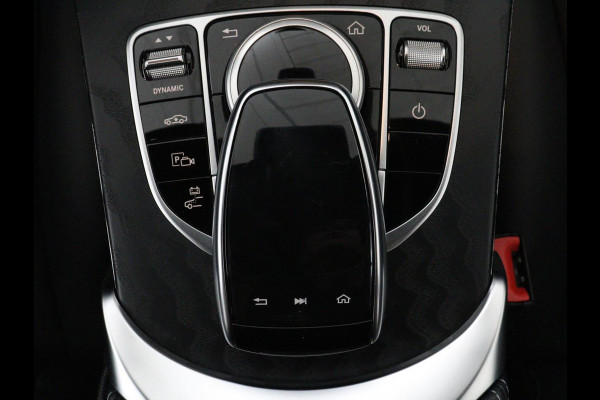 Mercedes-Benz C-Klasse Estate 300 de Business Solution Luxury Limited | SOH 79,7% | Matrix LED | Trekhaak | Adaptive cruise | Navigatie | Bluetooth | Carplay | Stoelverwarming | Camera | Burmerster Sound | Sfeerverlichting