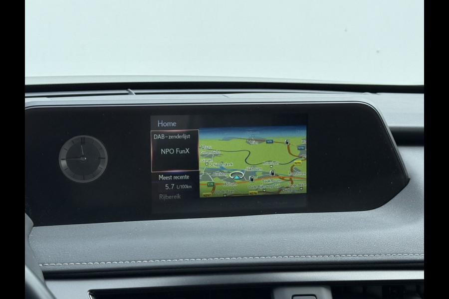 Lexus UX 250h Preference Line | ACC | CarPlay | Dodehoek | Keyless | 18 inch