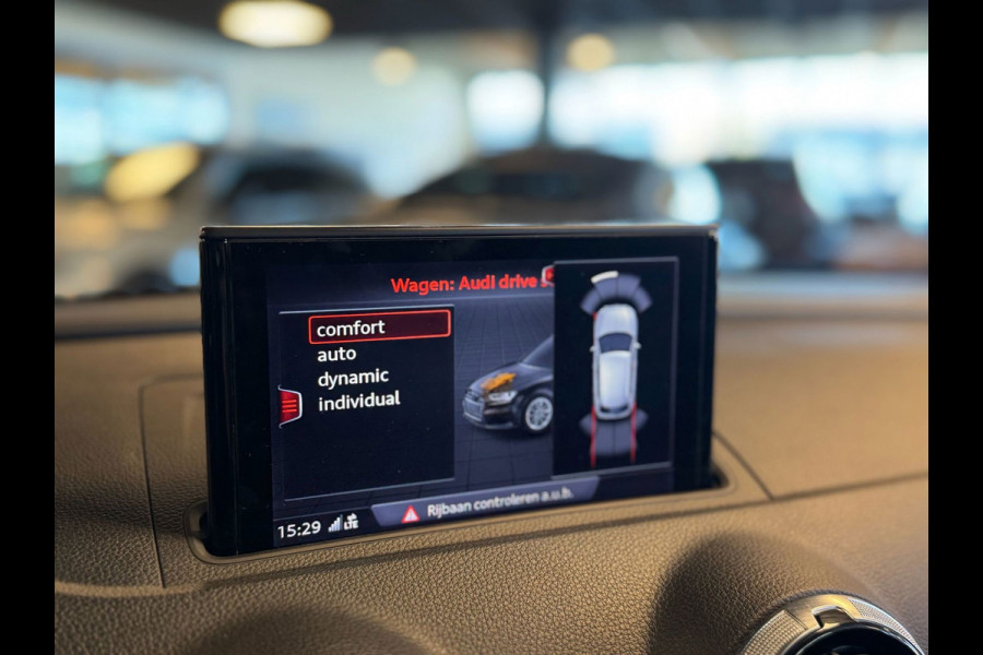 Audi A3 Sportback 40 e-tron Advance Sport l Virtual l Stoel verwarming l Led l Navi