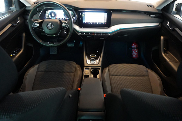 Škoda Octavia Combi 1.0 e-TSI Sport Business | Sfeerverlichting | Virtual cockpit | Cruise + Lane | Apple/ Android | BTW