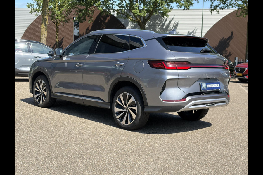 BYD SEAL U 1.5 DM-i FWD Comfort VAN: €35.900,- VOOR: €33.440,- UW WK VOORDEEL: 2.460,-! | ADAPT. CRUISE CONTROL | PANORAMA DAK | 360 GRADEN CAMERA | HEAD-UP DISPLAY | BYD GARANTIE
