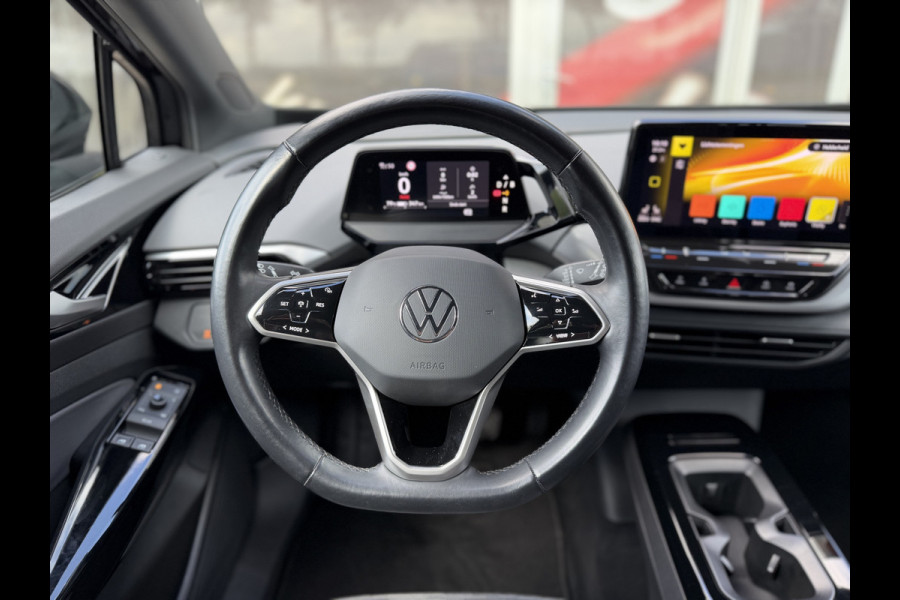 Volkswagen ID.4 Life 77 kWh / Trekhaak / Adapt. Cruise / Carplay / PDC V+A / Stoel verwarming
