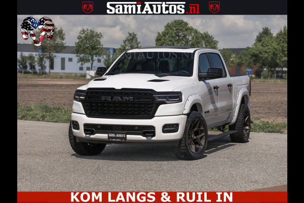 Dodge Ram Limited Night 540HP 706Nm | Massage + Full Option | De Meest Luxe en Volle Pick-Up in zijn Klasse | Comfortabele Dubbele Cabine met Royale 5 Zitplaatsen | BPM vrij | Nu Leverbaar uit Voorraad | Voorraad Nr 2351 - 7478 | De specialist in Amerikaanse pick‑ups in Nederland en Europa.