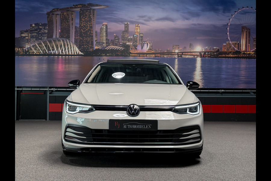 Volkswagen Golf 1.5 eTSI 1st Edition |GTI Pack|IQ-Light|Trekhaak|Massage|Panorama|Stuurverw.|Full opt.