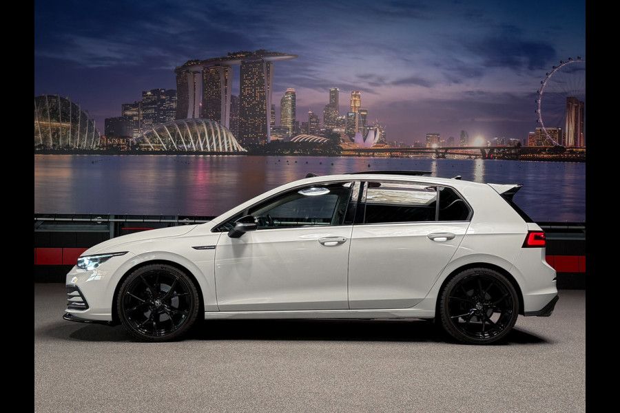 Volkswagen Golf 1.5 eTSI 1st Edition |GTI Pack|IQ-Light|Trekhaak|Massage|Panorama|Stuurverw.|Full opt.