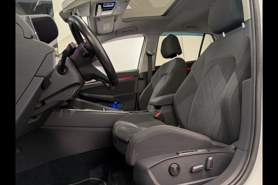 Volkswagen Golf 1.5 eTSI 1st Edition |GTI Pack|IQ-Light|Trekhaak|Massage|Panorama|Stuurverw.|Full opt.