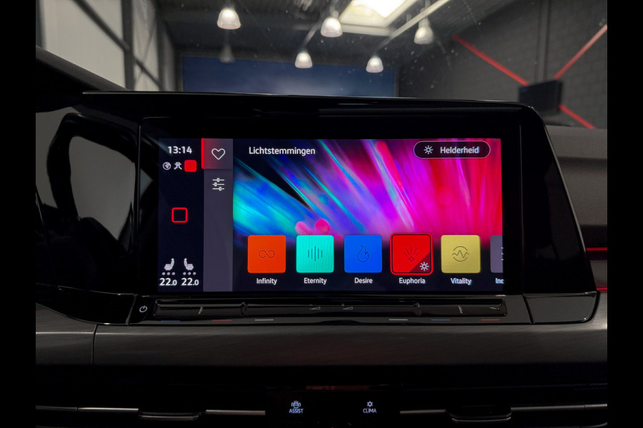 Volkswagen Golf 1.5 eTSI 1st Edition |GTI Pack|IQ-Light|Trekhaak|Massage|Panorama|Stuurverw.|Full opt.