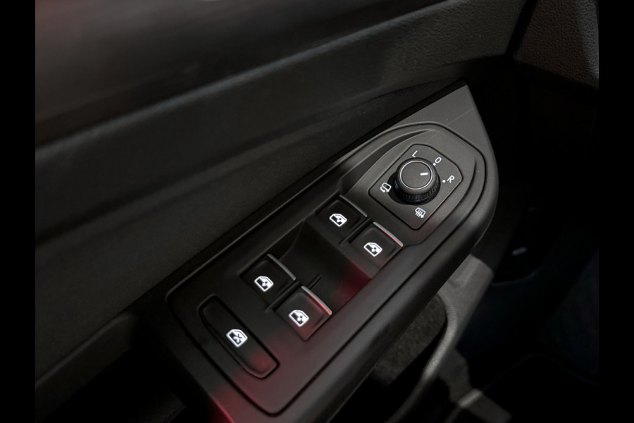 Volkswagen Golf 1.5 eTSI 1st Edition |GTI Pack|IQ-Light|Trekhaak|Massage|Panorama|Stuurverw.|Full opt.