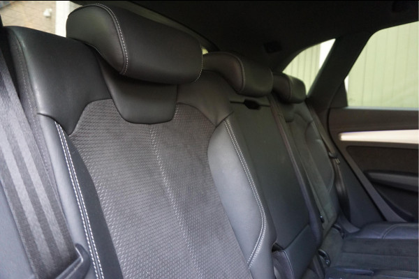 Audi Q5 55 TFSI e quattro Competition Aut7 | Trekhaak | B&O | S-line | Virtual Cockpit | Adaptive cruise | Sfeerverlichting |