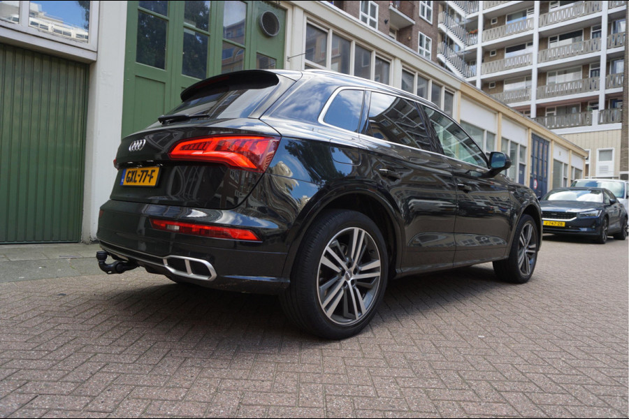 Audi Q5 55 TFSI e quattro Competition Aut7 | Trekhaak | B&O | S-line | Virtual Cockpit | Adaptive cruise | Sfeerverlichting |