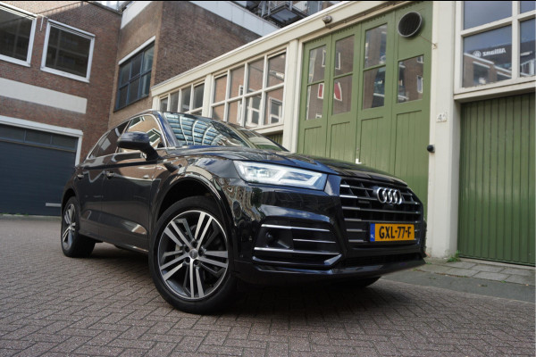 Audi Q5 55 TFSI e quattro Competition Aut7 | Trekhaak | B&O | S-line | Virtual Cockpit | Adaptive cruise | Sfeerverlichting |