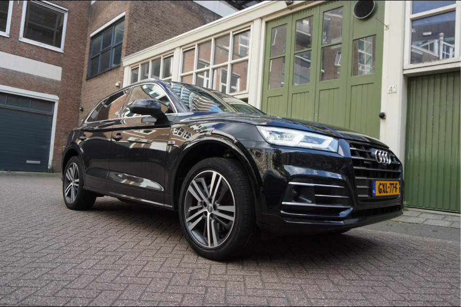 Audi Q5 55 TFSI e quattro Competition Aut7 | Trekhaak | B&O | S-line | Virtual Cockpit | Adaptive cruise | Sfeerverlichting |