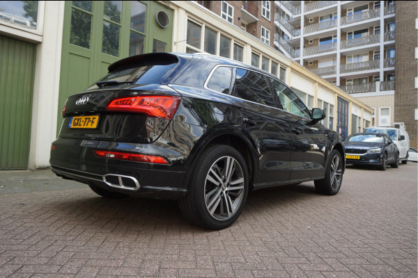 Audi Q5 55 TFSI e quattro Competition Aut7 | Trekhaak | B&O | S-line | Virtual Cockpit | Adaptive cruise | Sfeerverlichting |