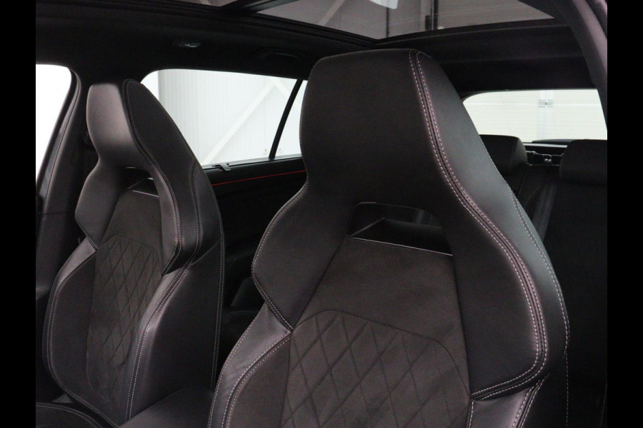 Škoda Kodiaq 1.5 TSI Sportline Business 7p. | Panoramadak | 360 Camera | Carplay | Trekhaak | Navigatie | Climate control | DAB+ | Adaptive cruise | Stoel & stuurwielverwarming | Side assist