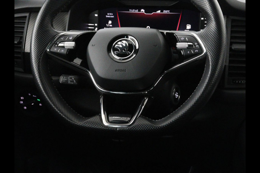 Škoda Kodiaq 1.5 TSI Sportline Business 7p. | Panoramadak | 360 Camera | Carplay | Trekhaak | Navigatie | Climate control | DAB+ | Adaptive cruise | Stoel & stuurwielverwarming | Side assist