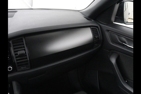 Škoda Kodiaq 1.5 TSI Sportline Business 7p. | Panoramadak | 360 Camera | Carplay | Trekhaak | Navigatie | Climate control | DAB+ | Adaptive cruise | Stoel & stuurwielverwarming | Side assist