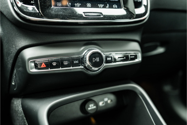 Volvo C40 Recharge Twin Ultimate 78 kWh | SOH 92%  | PANO | ACC | HK | 360 Camera | 1500kg trekgewicht
