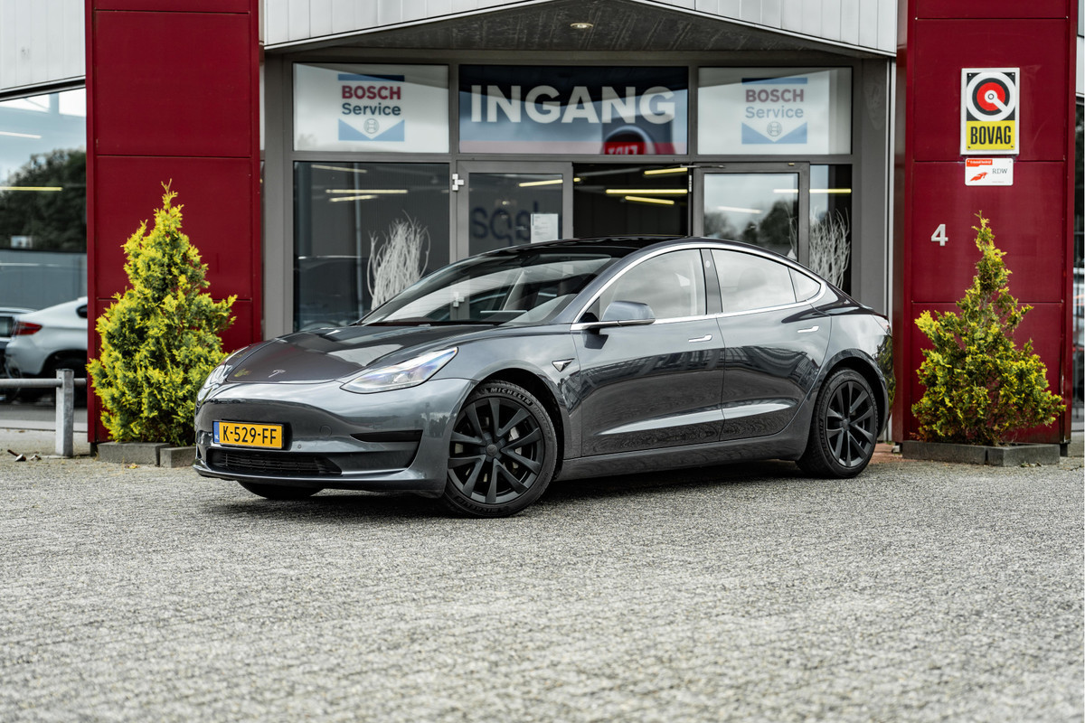 Tesla Model 3 Standard RWD Plus | Trekhaak | Tabacco Leder