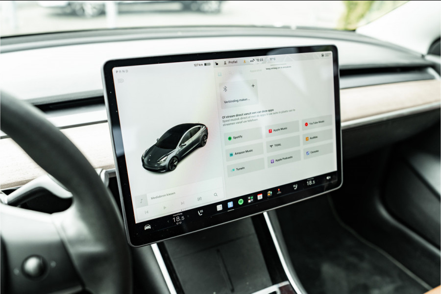Tesla Model 3 Standard RWD Plus | Trekhaak | Tabacco Leder | SOH 93%