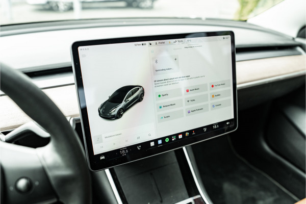 Tesla Model 3 Standard RWD Plus | Trekhaak | Tabacco Leder | SOH 93%